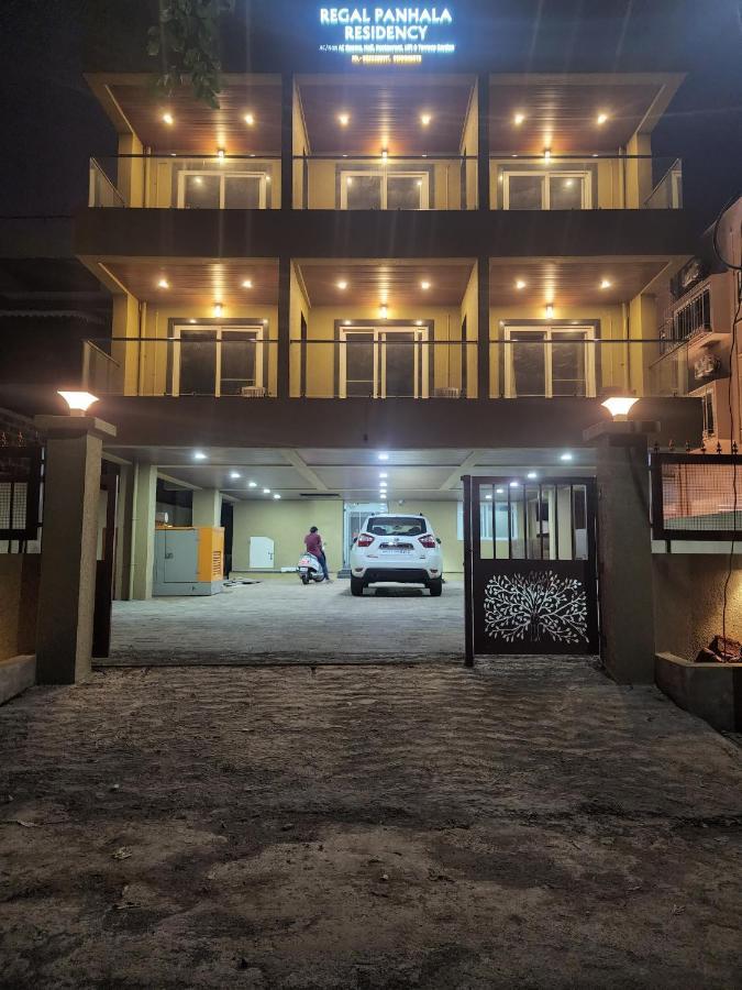 Regal Panhala Residency Hotell Eksteriør bilde