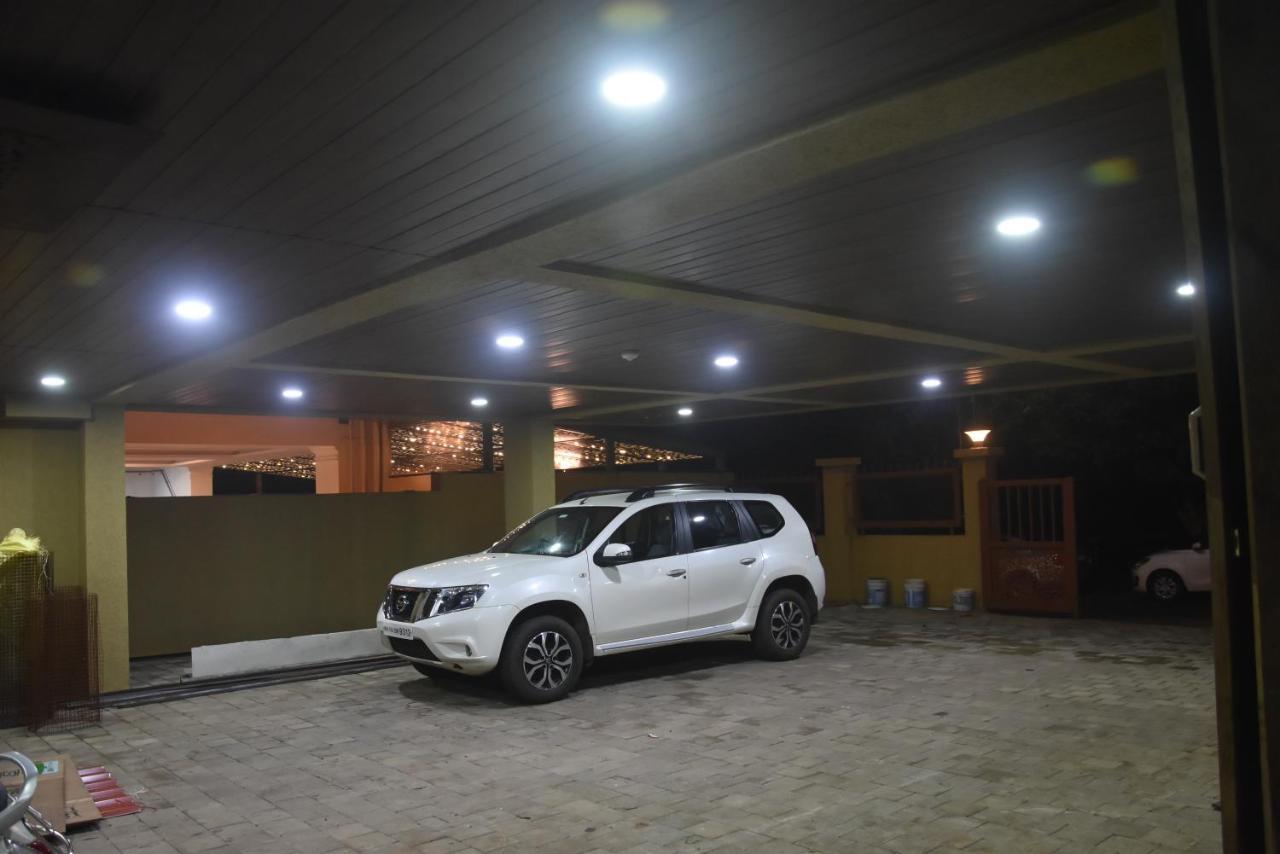 Regal Panhala Residency Hotell Eksteriør bilde