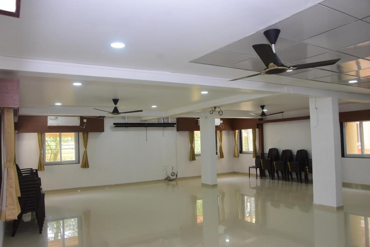 Regal Panhala Residency Hotell Eksteriør bilde