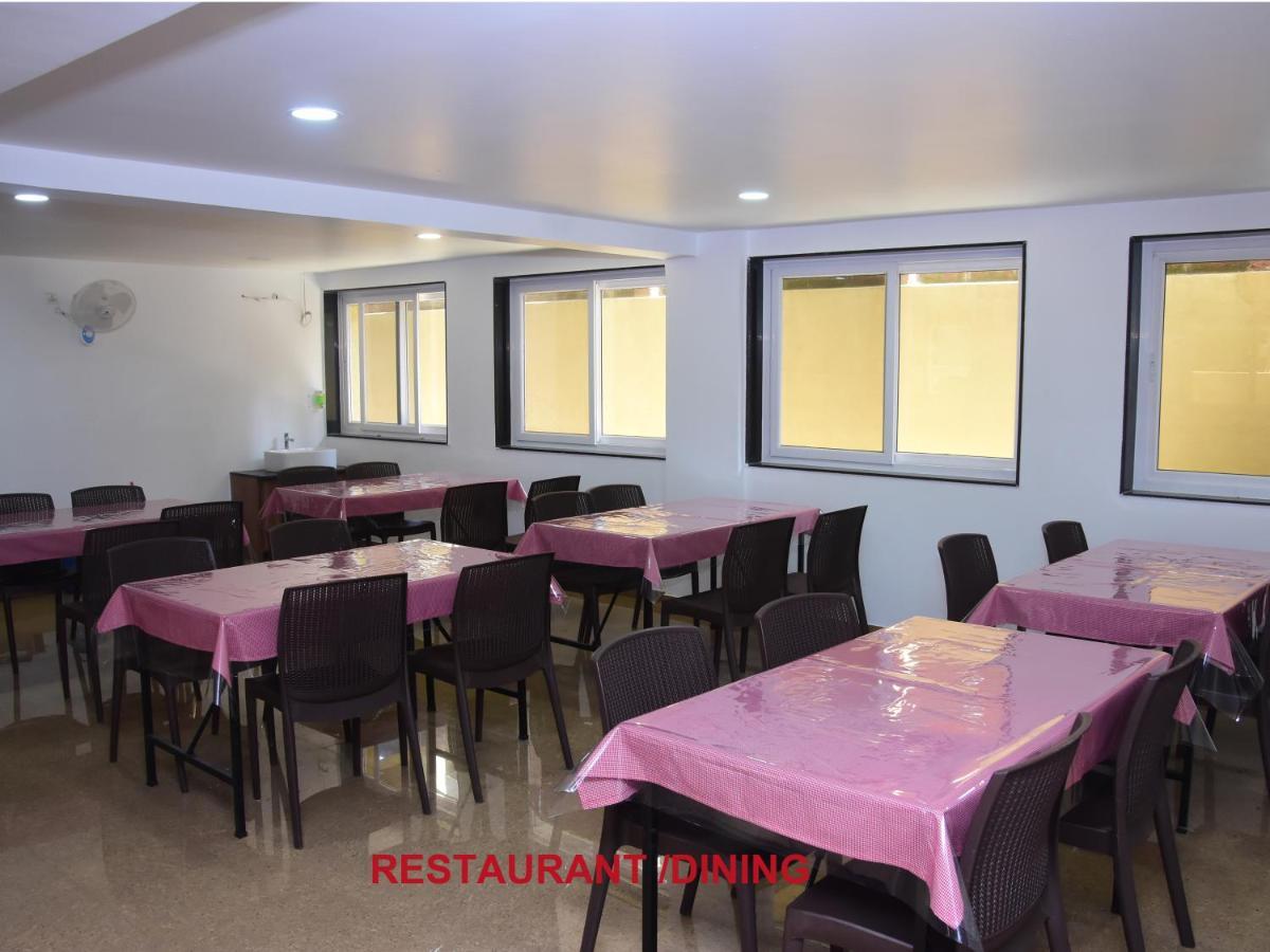 Regal Panhala Residency Hotell Eksteriør bilde